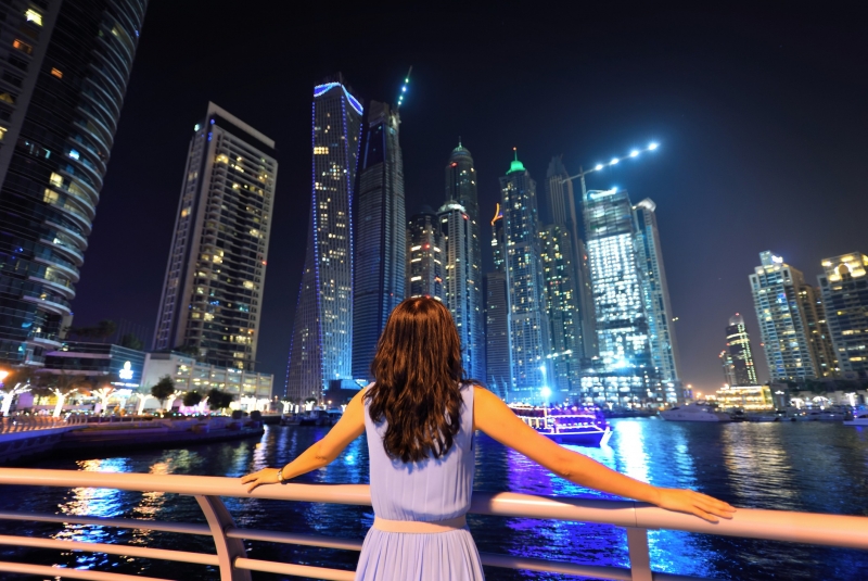 UAE: THE SAFEST PLACE FOR WOMEN AT NIGHT